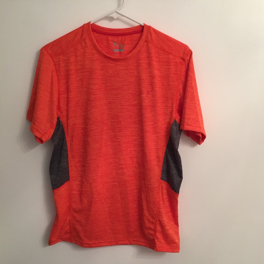 NEW Men’s Old Navy Active Tee
